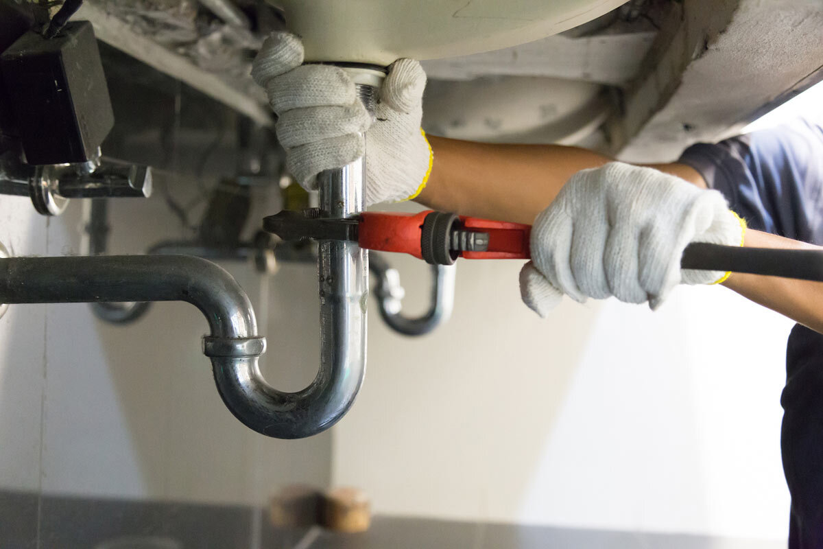 how to fix polybutylene pipe leak
