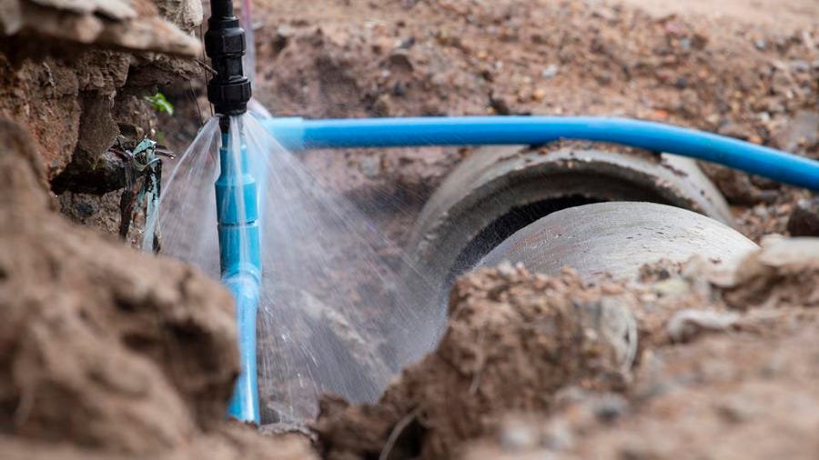 how to fix a pinhole leak in a steel pipe