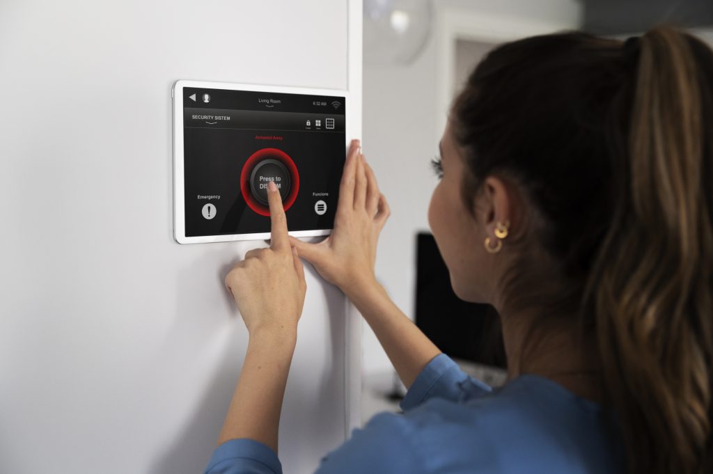 Managing smart home data