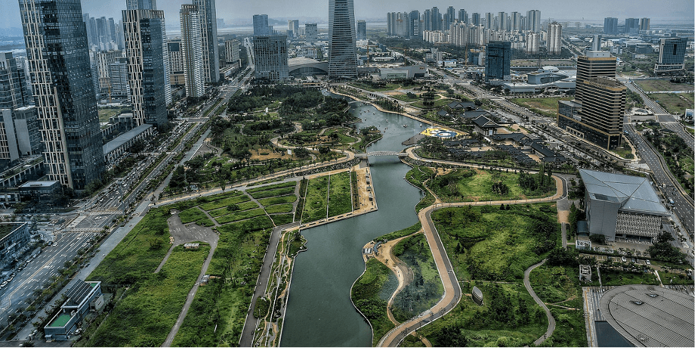 cold climate architecture strategies