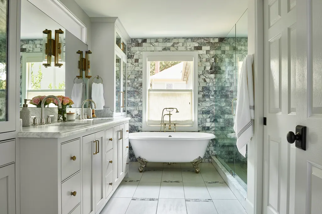 Small Bathroom Makeover Tips That Make Every Inch Count