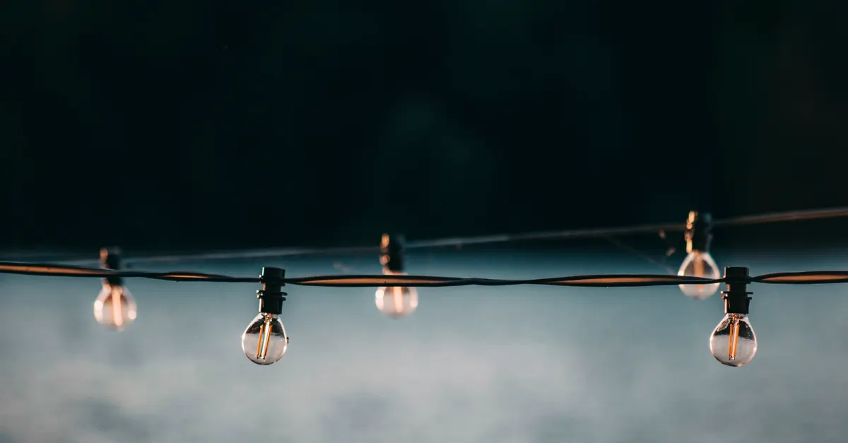 Solar Lights vs Electric Lights: Which is Best for Your Outdoors? — solar vs electric outdoor lights